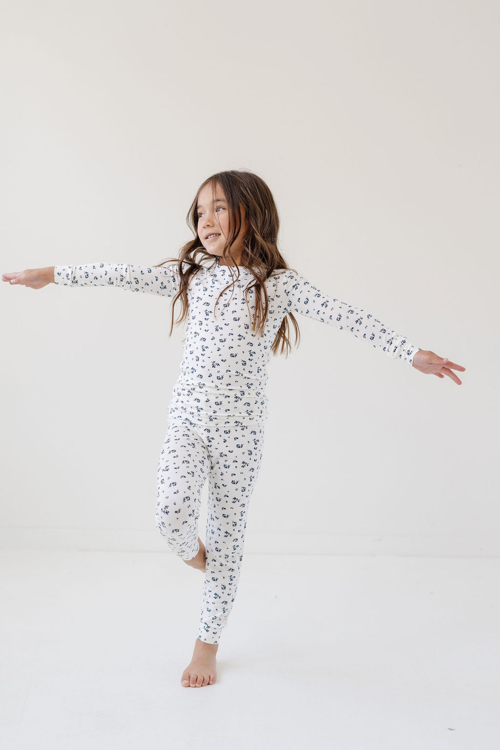 PJ Set in Navy Fleur